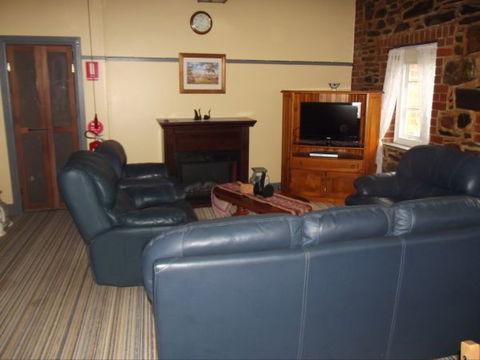 Olive Grove Retreat - Holiday Adelaide 2
