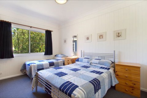 Orion Beach House - Jervis Bay - Holiday Adelaide 3