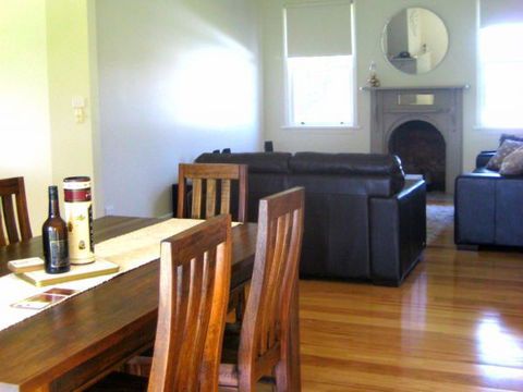 Orange Tree Cottage - Holiday Adelaide 3