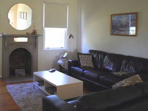 Orange Tree Cottage - Holiday Adelaide 5