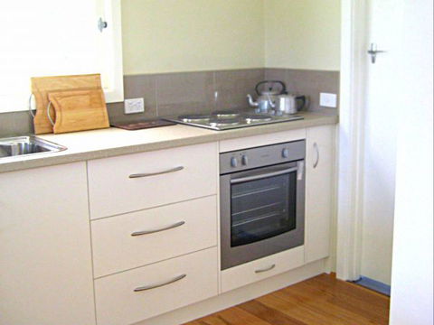 Orange Tree Cottage - Holiday Adelaide 6
