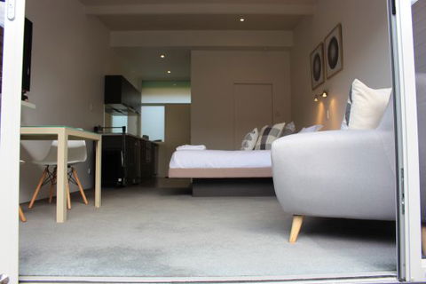 Sandy Bay Studio Apartment - Holiday Adelaide 3