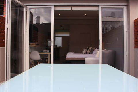 Sandy Bay Studio Apartment - Holiday Adelaide 4