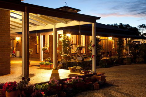 Sanctuary@Waratah - Holiday Adelaide 1