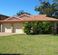 Seawest - Hawks Nest Accommodation - Holiday Adelaide