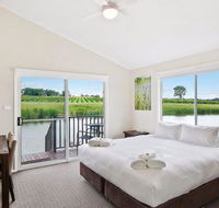 The Lakehouse at 201 - Holiday Adelaide