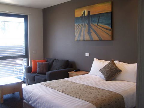 The Foreshore Motel & Tavern (Hobart) Lauderdale - Holiday Adelaide 8
