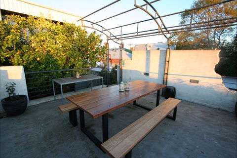 Two Five Zero / Richmond - Holiday Adelaide 9