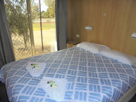 Wagga Wagga Tourist Park - Holiday Adelaide 3