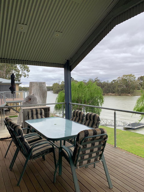 21 Old Murbko Road Morgan - River Shack Rentals - Holiday Adelaide 0