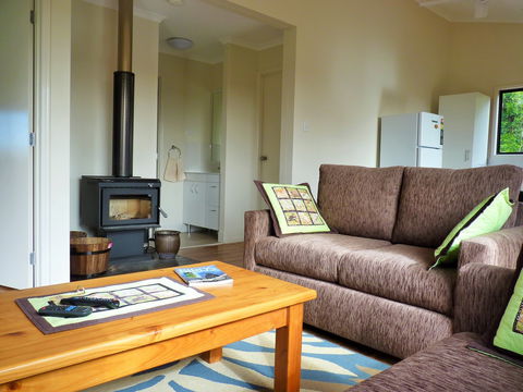 Bellthorpe Stays - Nature's Retreat - Holiday Adelaide 3