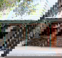 Caves Road Chalets - Holiday Adelaide