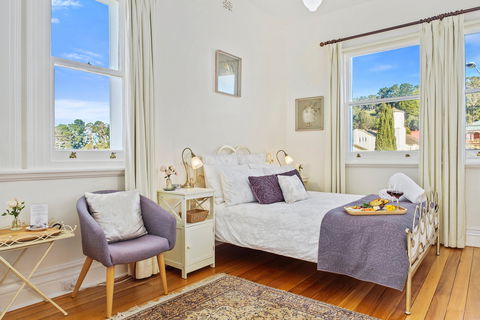 Cygnet Old Bank B&B - Holiday Adelaide 1