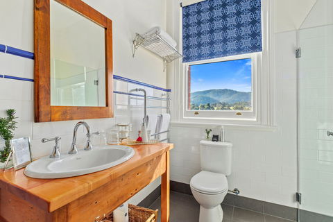 Cygnet Old Bank B&B - Holiday Adelaide 4