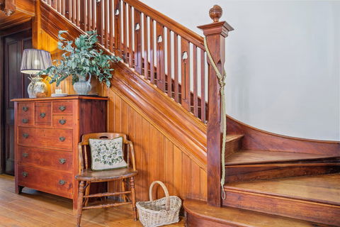 Cygnet Old Bank B&B - Holiday Adelaide 7