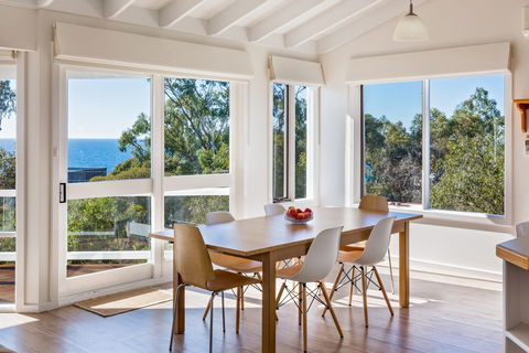 Eagle Heights - Holiday Adelaide 4