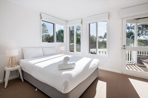 Eagle Heights - Holiday Adelaide 7