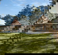 Enzo Cottage - Craftsmen Built Luxury Cottage - Holiday Adelaide