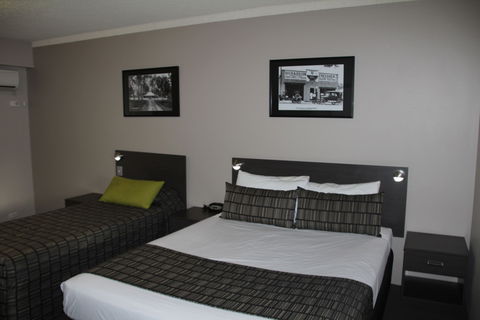 Galaxy Motel - Holiday Adelaide 2