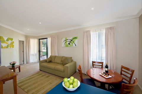 Leisure Inn Pokolbin Hill - Holiday Adelaide 1