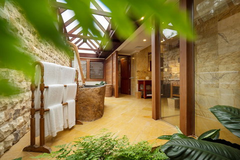 Makepeace Island - Sir Richard Branson's Australian Home - Holiday Adelaide 3