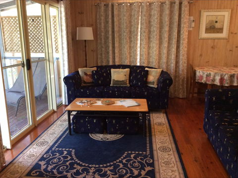Maleny Country Cottages - Holiday Adelaide 4