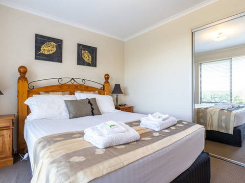 Mirramar House - Holiday Adelaide 2