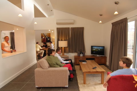Moore Park Apartments - Holiday Adelaide 0