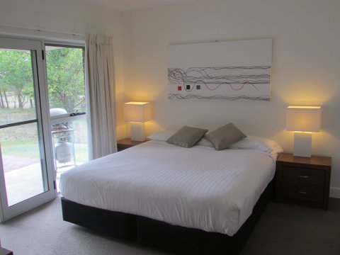 Moore Park Apartments - Holiday Adelaide 2