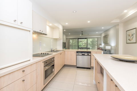 Noosa Springs Golf And Spa Resort - Holiday Adelaide 1