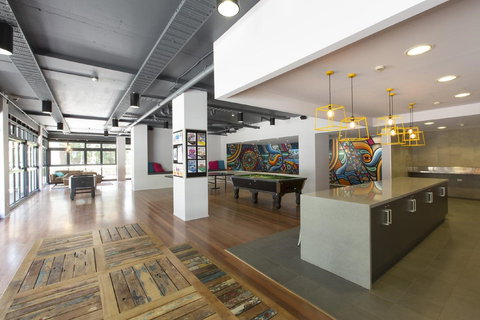 Sydney University Village - Holiday Adelaide 3