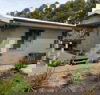 The Bird Hide - Holiday Adelaide