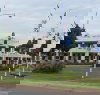 The Delatite Hotel - Holiday Adelaide