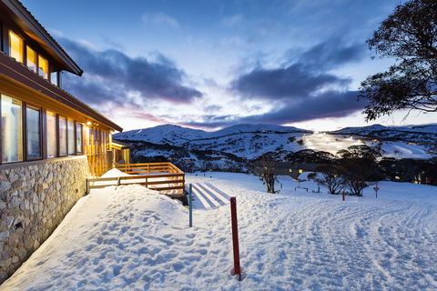 Valhalla Perisher - Holiday Adelaide 8