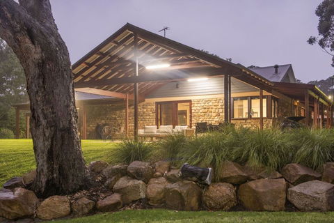WA HomeStay - Holiday Adelaide 0