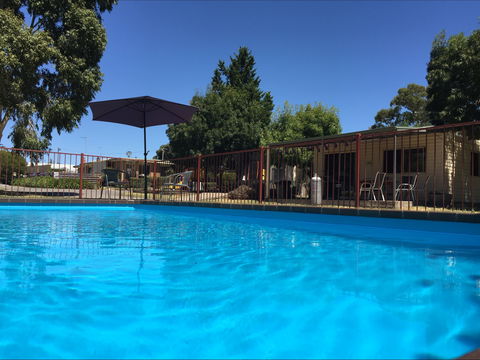 Acacia Caravan Park And Holiday Units - Holiday Adelaide 2