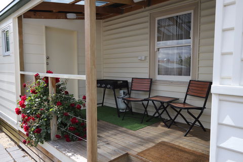 Amy Cottage - Holiday Adelaide 4