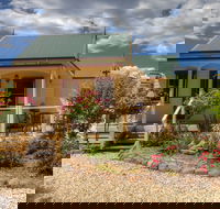 Autumn Affair Cottage 7 - Holiday Adelaide