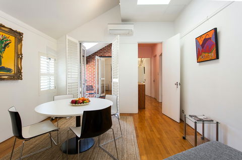 Boutique Apartment Redfern - Holiday Adelaide 6