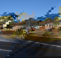 Deer Park Motor Inn Armidale - Holiday Adelaide