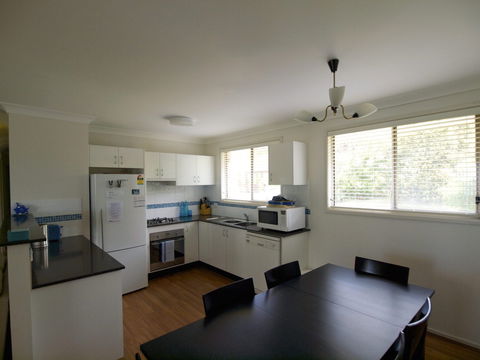 Delightful Home - Holiday Adelaide 1