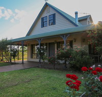 Emma's Cottage Vineyard - Holiday Adelaide