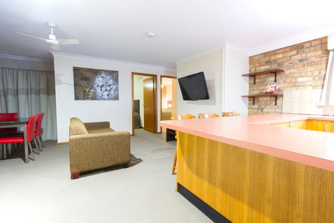 Harvest Lodge - Holiday Adelaide 9