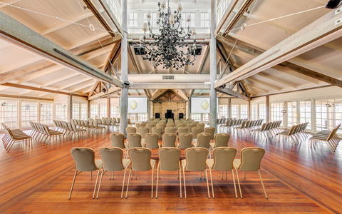InterContinental Sanctuary Cove Resort - Holiday Adelaide 6