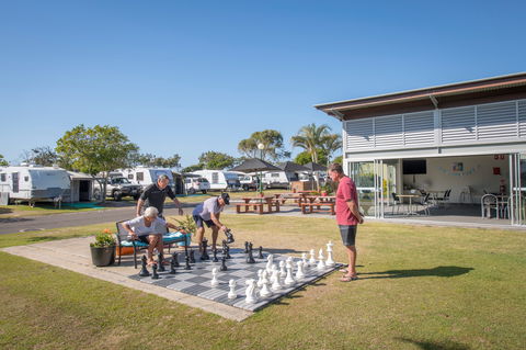 Maroochydore Beach Holiday Park - Holiday Adelaide 4