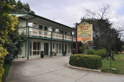 Miranda Lodge - Holiday Adelaide 1