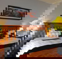 Moore Park Inn - Holiday Adelaide