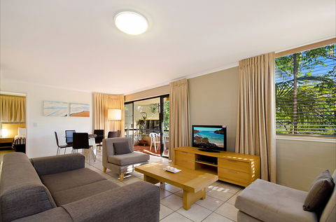 Noosa International Resort - Holiday Adelaide 3