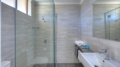 Paruna Motel - Holiday Adelaide 2