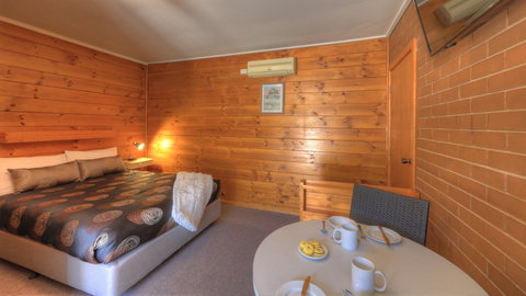 Paruna Motel - Holiday Adelaide 5